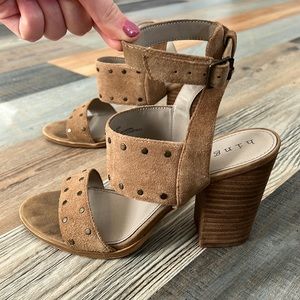 HINGE tan suede heels